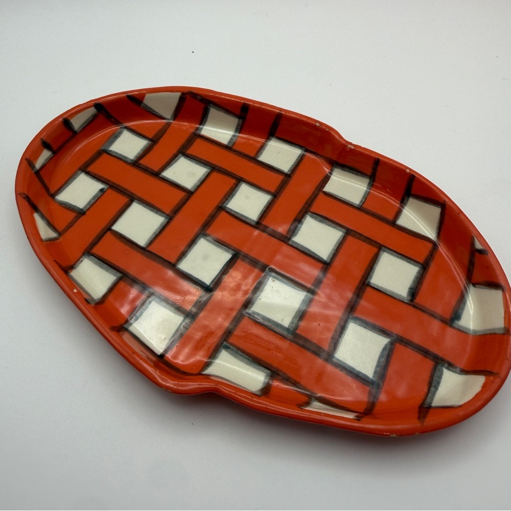 Signed Alison Palmer Studio Pottery Red‎ Woven Pattern Oval Dish